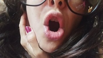 Italian Mommy Help Ya To Cum