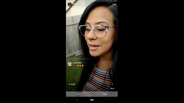 Husband Surpirses Ig Influencer Wife While She’ Live. Cums On Her Face.
