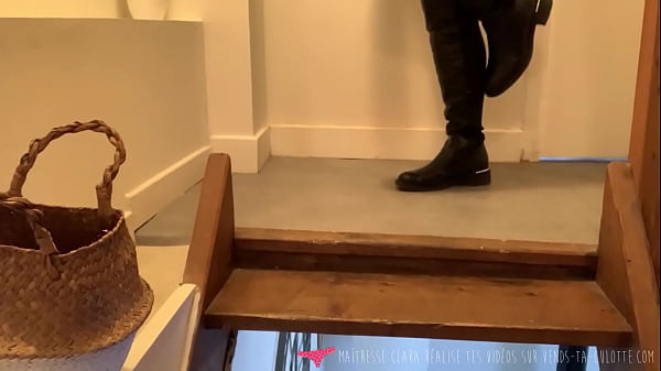 Vends-ta-culotte – Fétichismes Du Cuir, Des Bottes, Des Cheveux Et Des Pieds Avec Une Dominatrice Française – Maitresse Clara