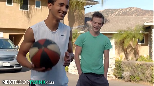 Nextdoortwink – Scott Finn Helps Young Black Teen With His Form