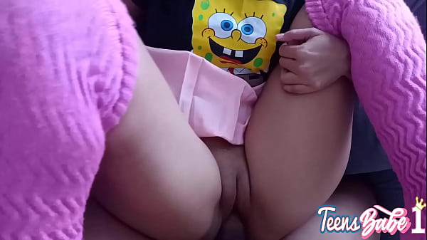 Cachonda Hijastra Seduce A Su Padrastro Con Su Culo Grande Y Coño Esponjoso