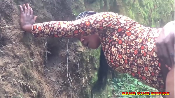Sex Ebony Amateur House Wife Caught Fucking An African Hunter_s For Bush Meat – Hardcore Bush Porno